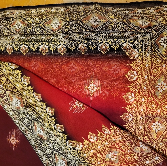 Egyptian scarf with gold pattern - Picture 2 of 3